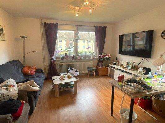 Geräumiges Wohnzimmer