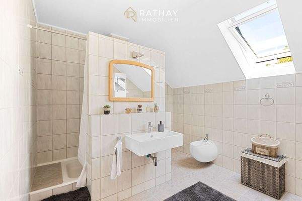 Badezimmer Dachgeschoss