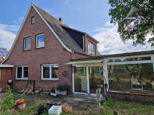 Rückansicht mit Wintergarten