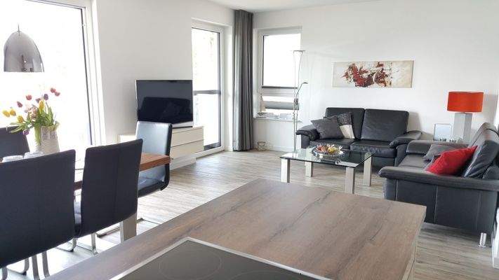 Blick Küche Wohn-Esszimmer.jpg