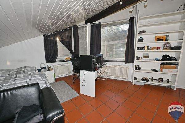 Schlaf / Kinderzimmer 1 WHG 2 OG