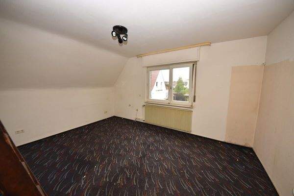 Schlafzimmer 1 von 2 OG