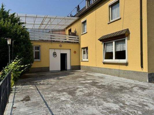 Hoffläche / Terrasse