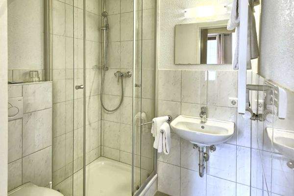 Hotel Sonne Badezimmer