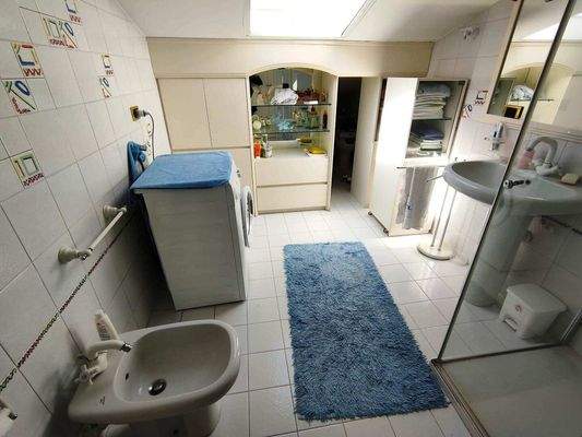 schönes Penthouse im Zentrum von Grado mit Terrasse und Parkplatz