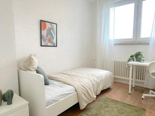 Helles WG-Zimmer in Frankfurt