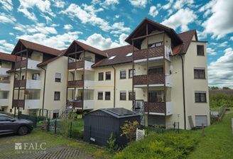 Ansicht von der Hausrückseite mit Balkon 1