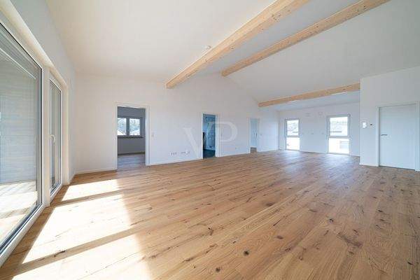 Wohn-/Ess- und Kochbereich