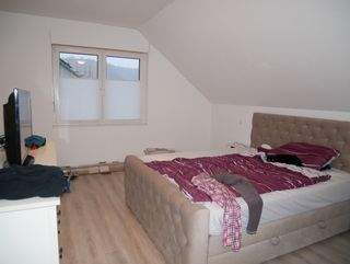 Großes Eltern-Schlafzimmer