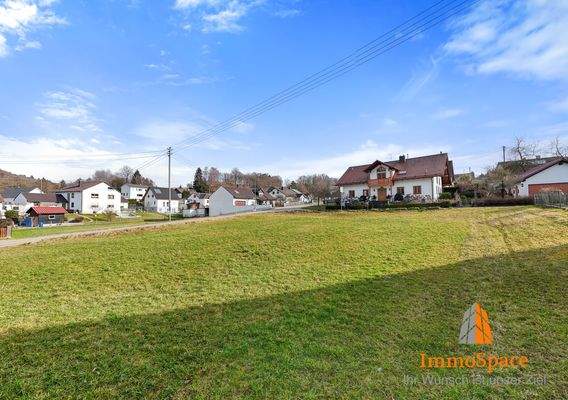 Großes Grundstück zur individuellen Bebauung