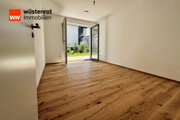 Zimmer 1 mit Zugang Ost-Terrasse