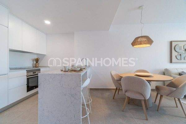 Elegant Apartments a Stones Throw from the Beach in Orihuela