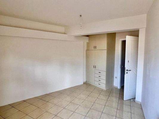 Kreta, Agios Nikolaos: Erdgeschosswohnung in Zentrumsnähe zu verkaufen