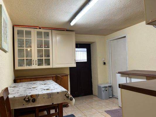 Zusätzliche Küche im Keller