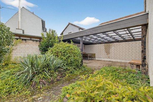 Überdachter Freiseitz