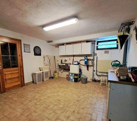 KG: Diele/ Verteilungsraum