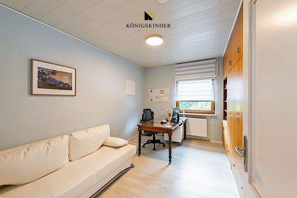 Büro oder Kinderzimmer