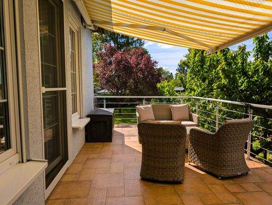 Terrasse mit Markise