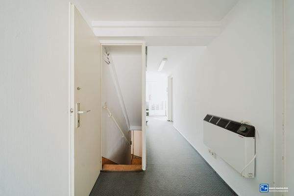 Erdgeschoss Zugang zum Keller