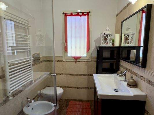IB951_10 TERRA ITALIA IMMOBILIEN_LIGURIEN_ISOLABON