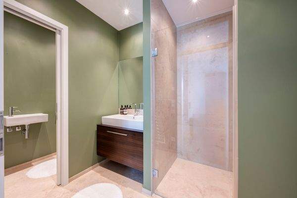 Duschbad im Erdgeschoss