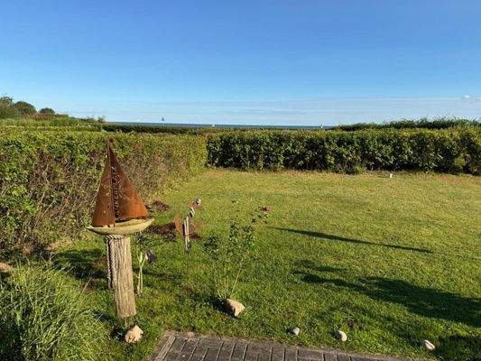 Garten in spätsommerlicher Atmosphäre