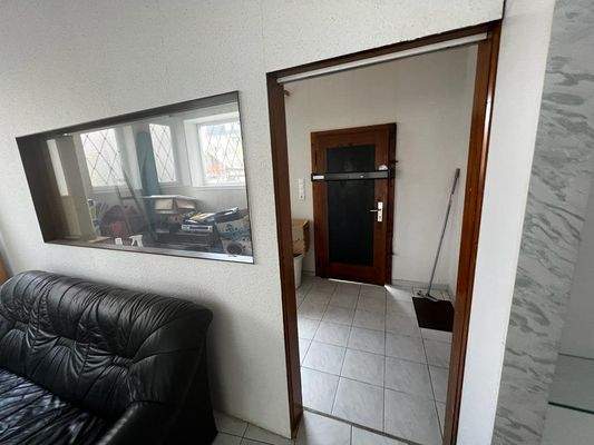 Hinterer Raum Verkaufsraum/Büro EG