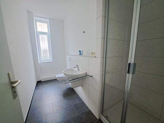 Duschbad mit Fenster