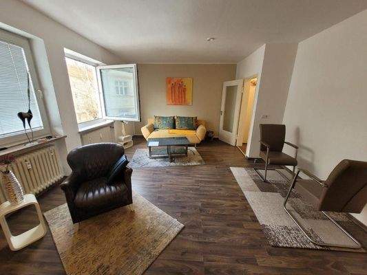 Wohn- und Schlafzimmer