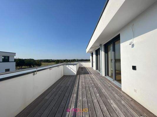 Oben angekommen: die große Dachterrasse