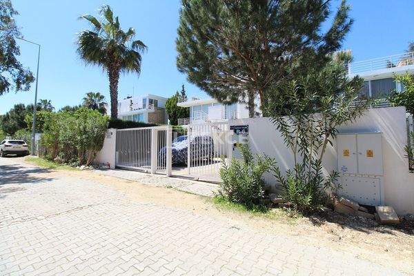 Furnished Triplex Villa with Pool in Kadriye Antalya