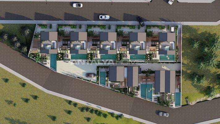 Detached Houses with Sea Views and Pools in Alanya Tepe