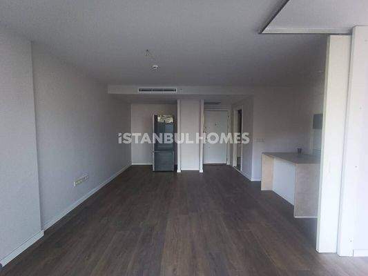1-Bedroom Flat with Open-Plan Kitchen in DKY On Kağıthane