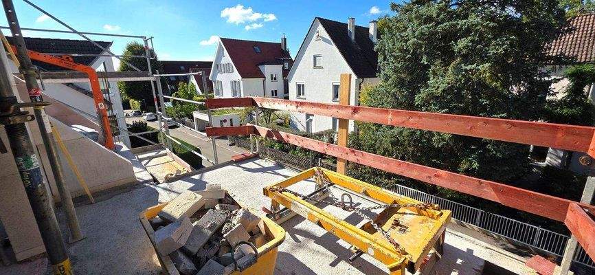 vordere, kleine Dachterrasse
