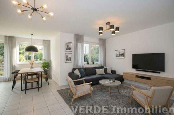 Helles Wohn-/Esszimmer