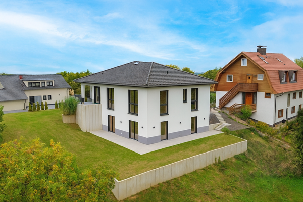 Nord-Ost Ansicht fern