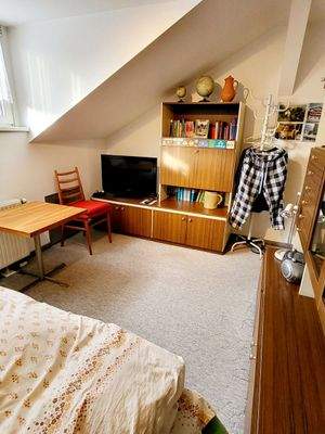 Wohn-/Schlafzimmer 1. OG