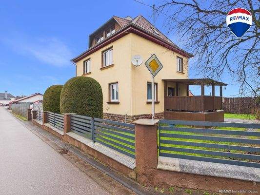 REMAX Immobilien DeLux Haus in Losheim am See zu verkaufen