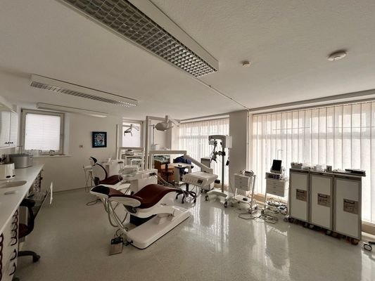 Behandlungszimmer EG