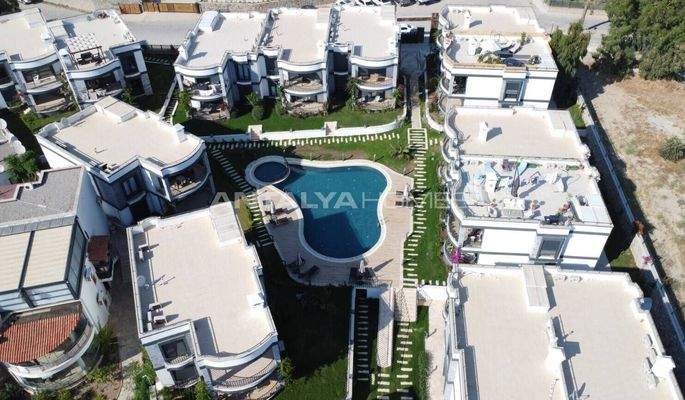 Beachside Flat with a Sea-View Terrace in Bodrum Turkey