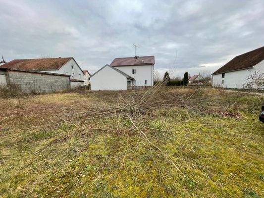 Weiteres Baugrundstück