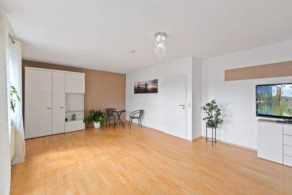 mit großzügiger Gestaltung