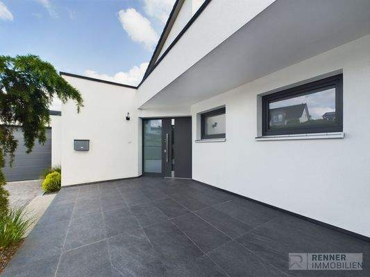 Eingang Doppelhaushälfte links