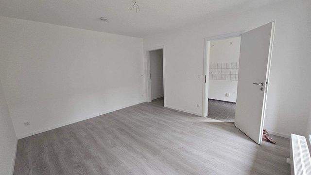 Schöne kleine Zweiraumwohnung mit Balkon, jetzt Termin vereinbaren - Foto 1