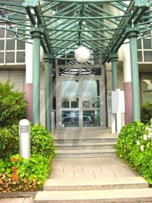 INFOS UNTER: 06171-586000