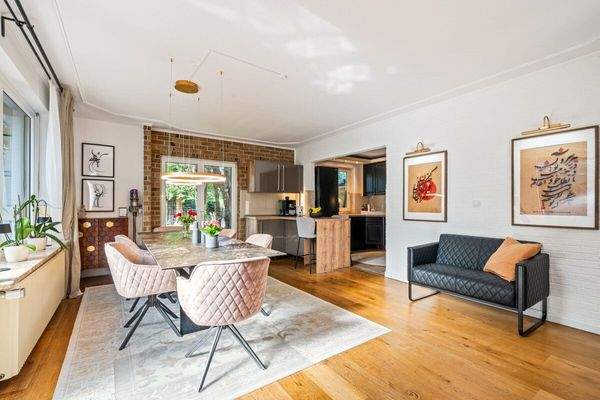 Essbereich mit Küche