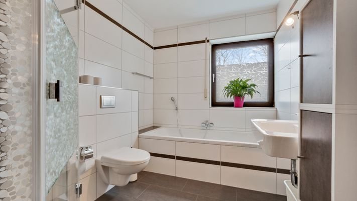Badezimmer EG