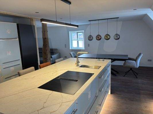 Beispielhafte Wohnraumgestaltung (aus der DG-Wohnung)