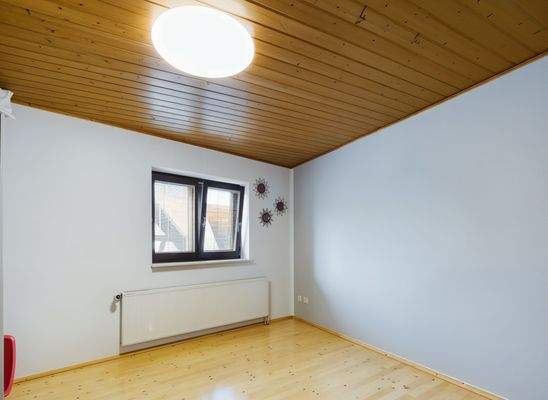 OG ZImmer 1 - (KI generiert)