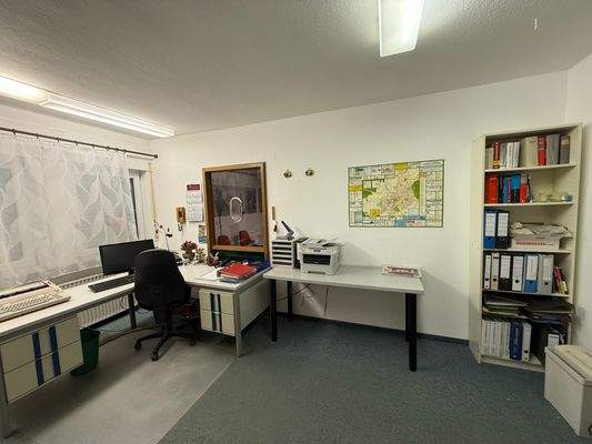Büro 2.jpg